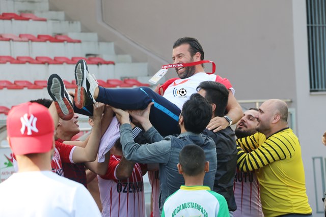 Küçükpazar ligi galibiyet ile bitirdi