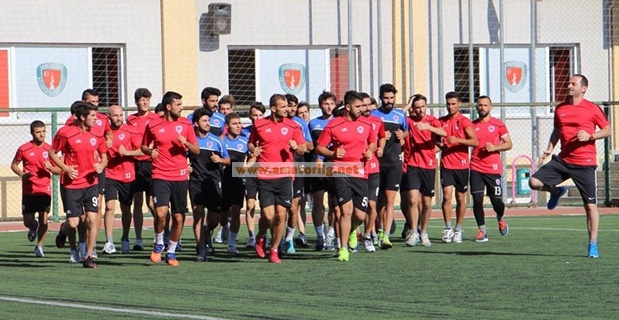 Sancaktepe Belediyespor sahaya indi