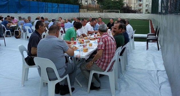 Valide Tayfunspor iftar yemeğinde buluştu