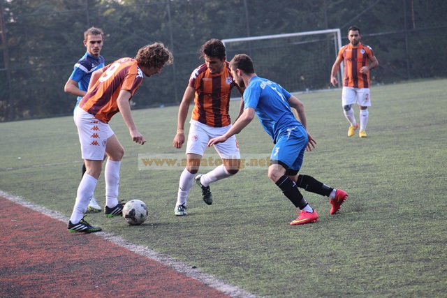 Davutpaşaspor deplasmandan 4 golle döndü