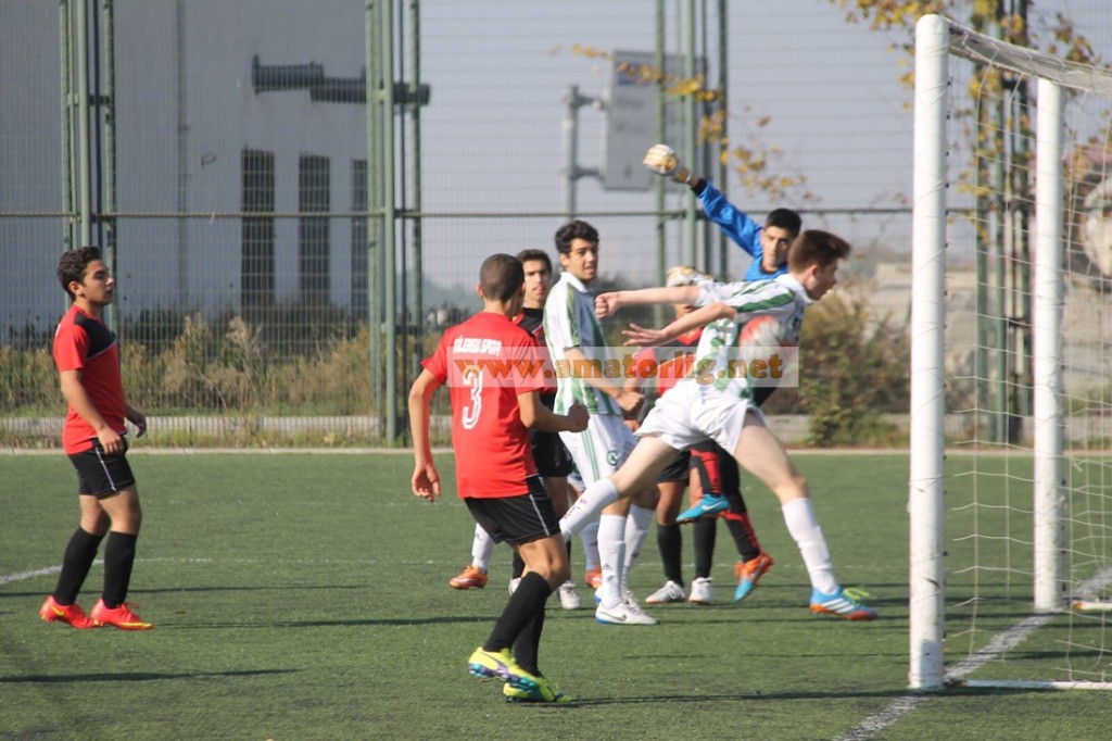 Çamlıcaspor liderliğini sürdürdü