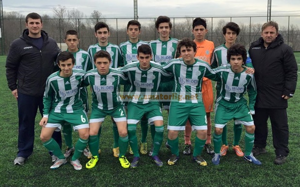 Çengelköyspor gol yemeden lider