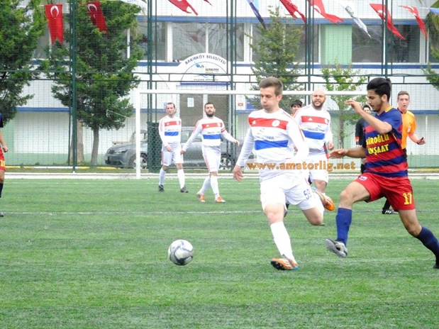 Emlakbankspor zorlansa da kazandı