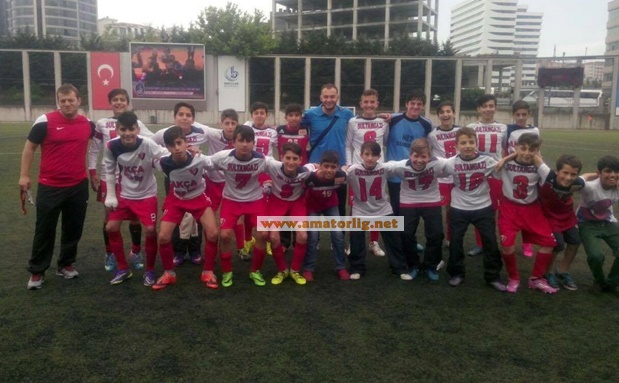 Sultangazispor penaltı atışlarıyla tur biletini kaptı