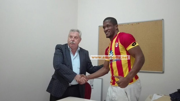 Djiehoua sarı kırmızılı formayı giydi