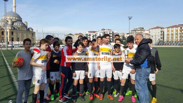 Damlaspor namağlup şampiyon oldu