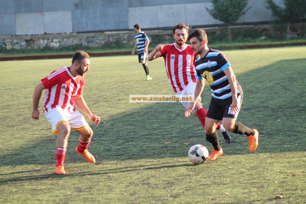 5 kırmızı kartın çıktığı maç Topçularspor’un