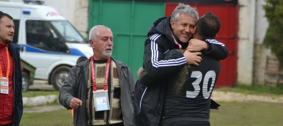 Elmasbahçelerspor’da teknik direktör Hürsoy oldu