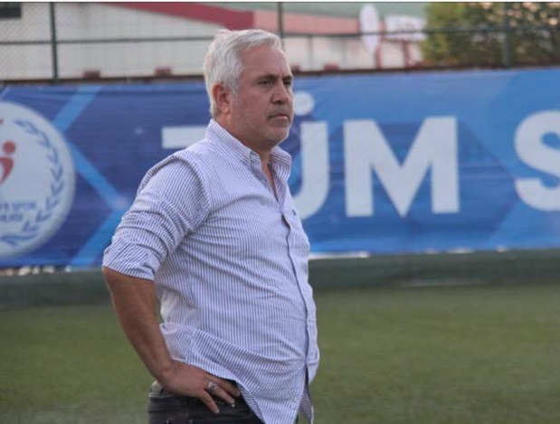 Ladik Belediyespor’da Coşkundere dönemi sona erdi