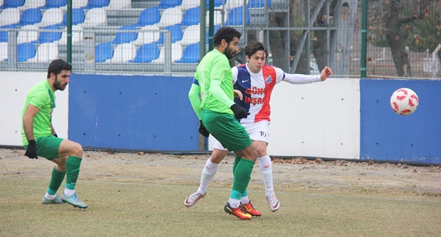 Tunaspor lider Velimeşespor’a kaybetti