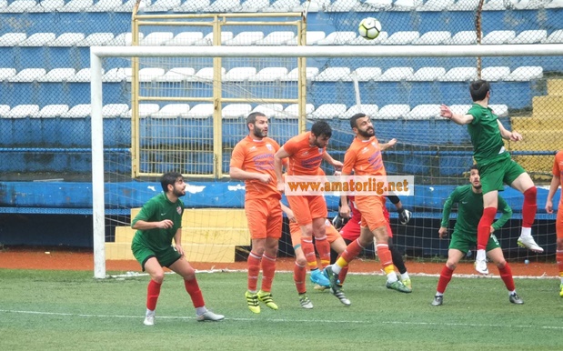 Alibeyköyspor 90’da kazandı