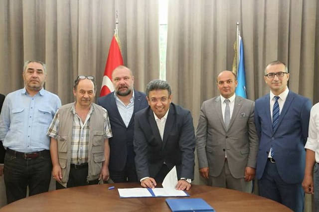 Yeşilova Esnafspor kompleksi için protokol imzalandı