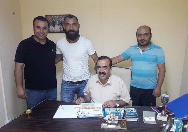 Yeni Özkartalspor Celil Demir ile devam kararı aldı