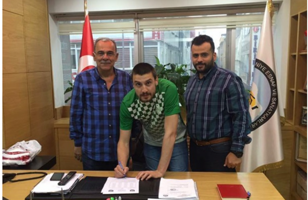 Yetkin Demir yuvada kaldı