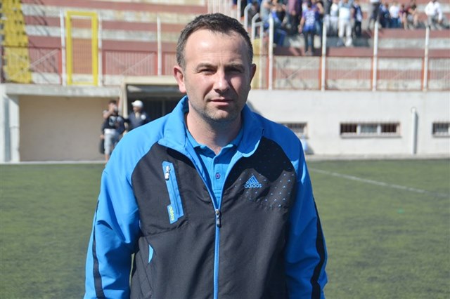 Küçükyalı Yelken’de Şenkul görevden ayrıldı