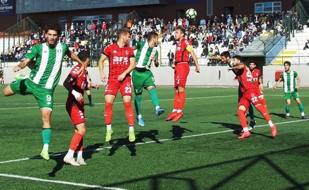 Beşyüzevlerspor sahasında takıldı