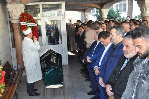 Hilmi Dereli’ye son yolculuğunda vefasızlık