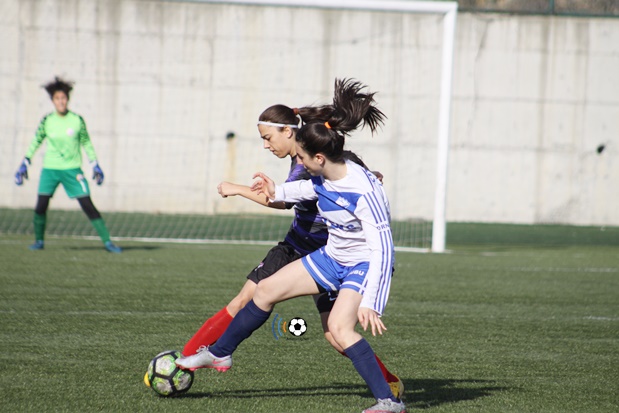 Kemer Futbol Kulübü zirveyi bırakmadı