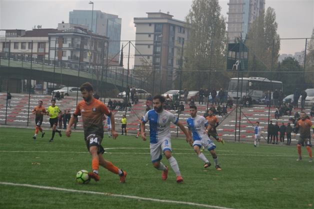 Cevizli Anadoluspor devreyi lider kapattı