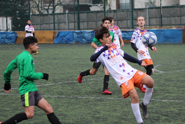 Haznedar Çetinkayaspor kazanmayı bildi