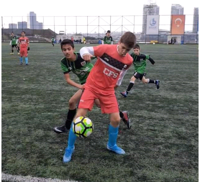 Yeşil Esenyurtspor takipçisini iki golle geçti