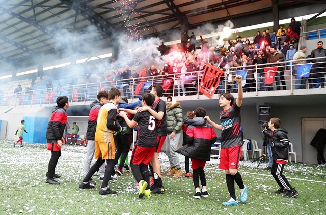 Miniklerin Şampiyonu Küçükçekmece İY oldu