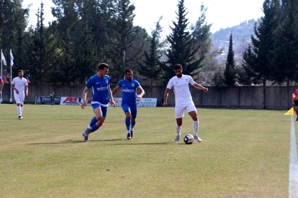 1877 Alemdağspor bir puan ile döndü