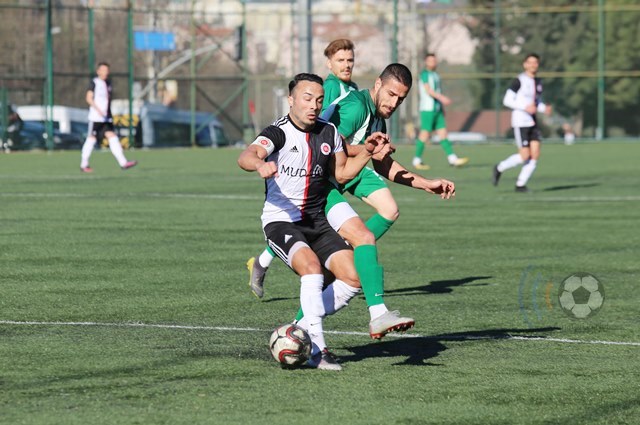 Dört maçlık seri yapan Çengelköyspor zirveye geldi