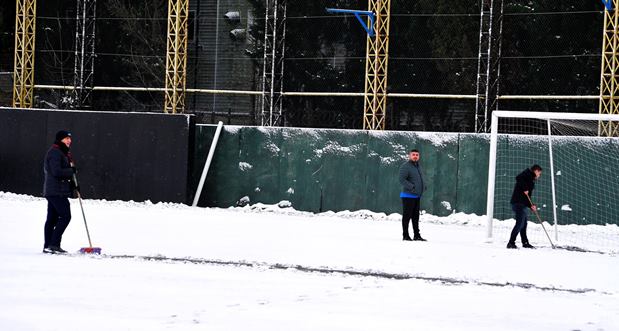 Alkışların en büyüğü Hakemlere