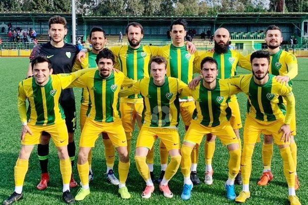 Altınova Belediyespor şampiyonluğa gidiyor