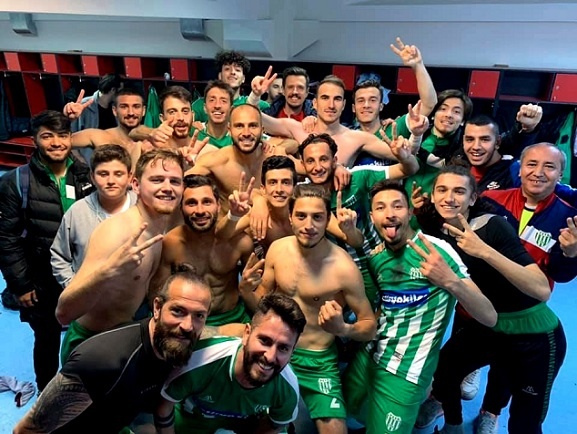 Vefa, 90’da altın buldu