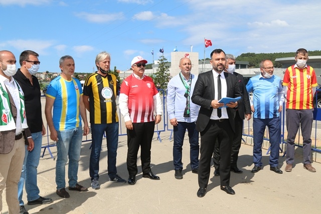 BAL Kulüpleri Riva’da basın açıklaması yaptılar