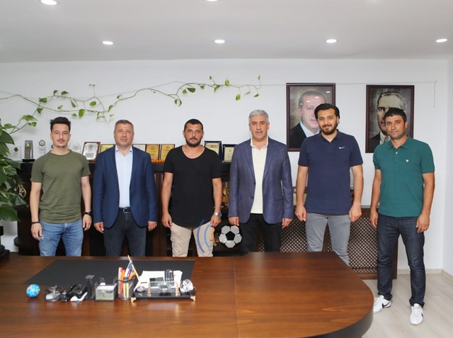 Arnavutköy Belediyespor’da teknik kadro belli oldu