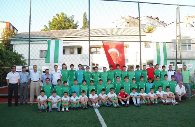 Okmeydanı Fetihspor için birlik olalım