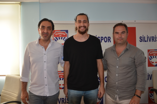 Genç kaleci Mert, Silivrispor ile devam edecek