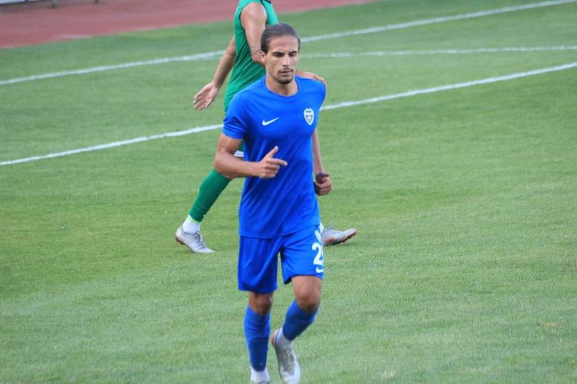 Sultanbeyli Belediyespor defansa takviye yaptı