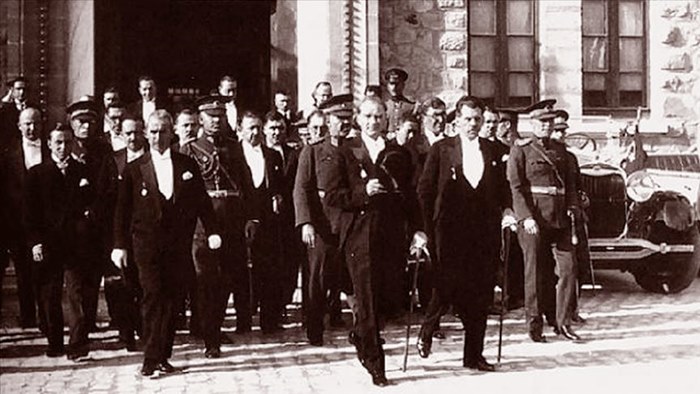 Atatürk’ün kurduğu Türkiye Cumhuriyeti 97 yaşında