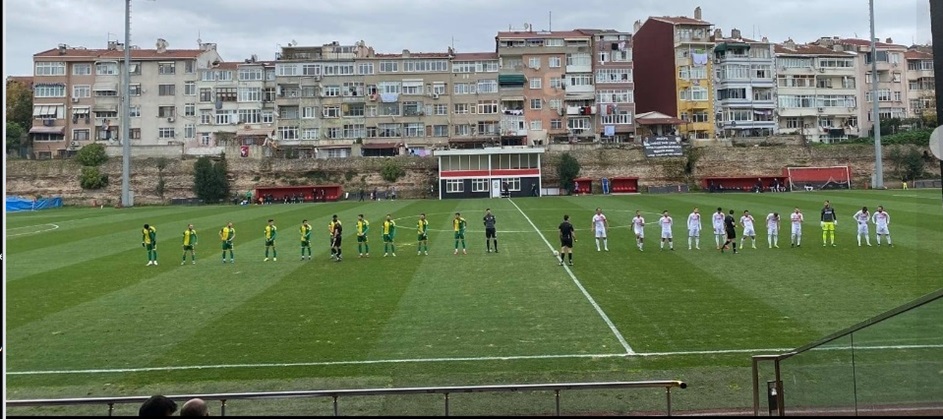 Erokspor zirveye farklı ilerliyor