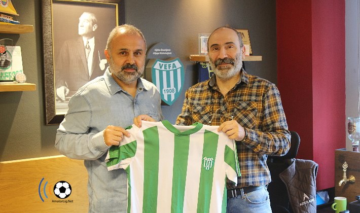 Vefa’dan eski futbolcusuna forma jesti