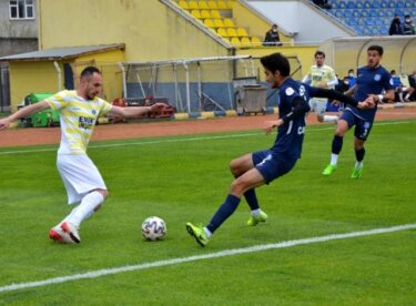 1877 Alemdağspor zorlu maçı kazanmayı bildi