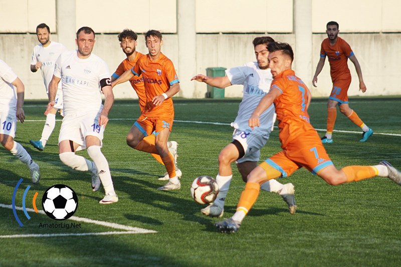 Bağcılarspor Alibeyköyspor’u tek golle geçti