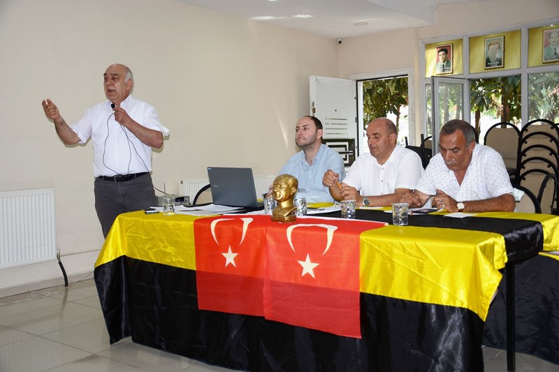 Hayati Yolcu yeniden başkan seçildi