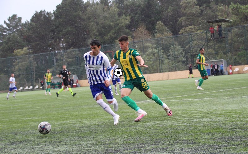 Beyoğlu Yeniçarşı’nın bileği bükülmüyor