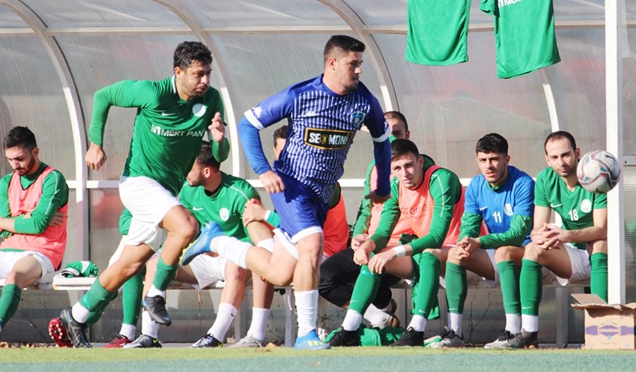 Kavacıkspor Erenlerspor’u farklı geçti