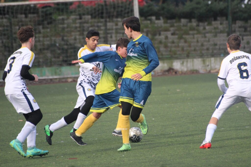 Fişekspor ile Bayrampaşa Doğanspor yenişemedi