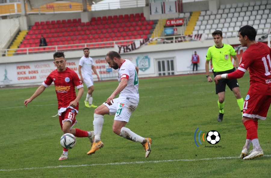 Bayrampaşa Yeniçarşı’yı dört golle mağlup etti