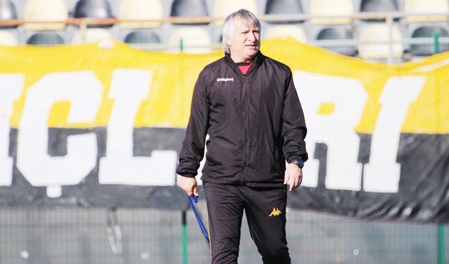 Eryılmaz: İç saha alacağımız puanlar bizi lige tutacak