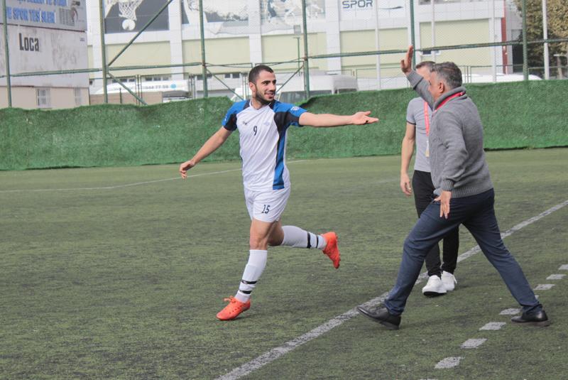 Forvet Yılmaz Öztürk Sağmalcılarspor’da