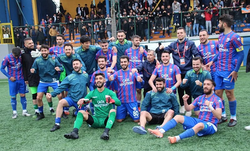 Alibeyköyspor sahasında dört golle kazandı