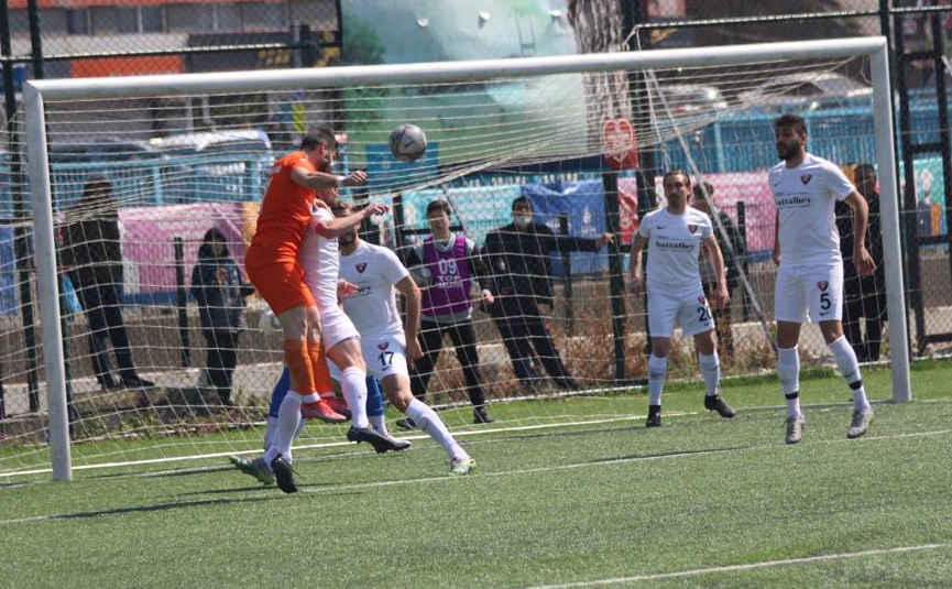 Alibeyköyspor coştu ve beş golle kazandı